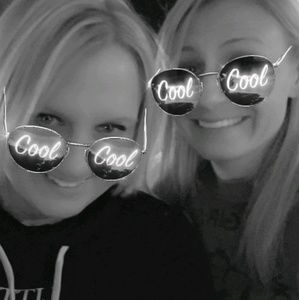 Meet your Posher, Adrienne